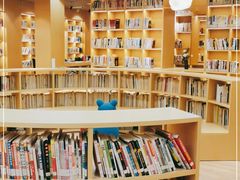 -漕河泾街道图书馆(漕河泾社区文化活动中心店)