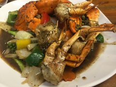 -J Daeng Seafood