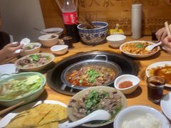 -大众跷脚牛肉馆·非遗传承单位(峨眉山店)