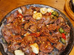 -老东镇啤酒屋海鲜加工·蒸汽海鲜·海鲜烧烤(台东店)