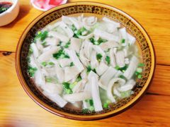 -侯记双流蘸水肥肠(阆中店)