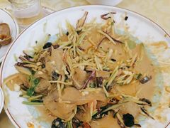 -鑫渔港海鲜本地菜·山海关浑锅(东戴河店)