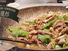 -费大厨辣椒炒肉(高铁吾悦广场店)