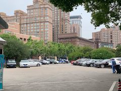 -龙华烈士纪念馆-停车场