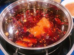 -马路边边串串香形象店(磐石路店)