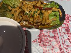-肥肥虾庄·金牌油焖大虾(杨园滨江时代walk店)