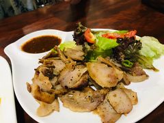 -Dang restaurant (patong phuket)