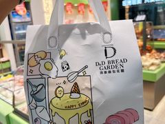 -顶东面包花园·生日蛋糕(太平店)