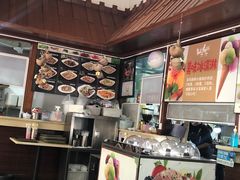 -啰啰冰屋(景洪总店)
