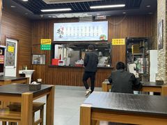 -云峰金顶兰州牛肉面(雄越店)