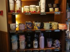 零售区-星巴克(西藏路店)