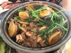 -芳村榕树头叹佬鸡煲(体育西店)