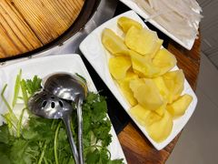 -老哥铁锅炖鱼(嫩江北街店)