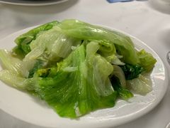 蒜蓉西生菜-新陶陶酒家