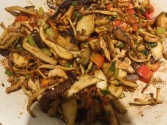 -那家老院子东北菜·饺子·小鸡炖蘑菇(艳华街店)