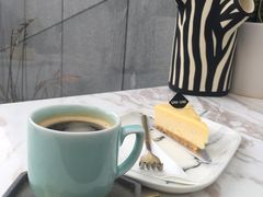 -UNI UNI(环亚凯瑟琳店)