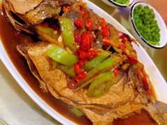 -三亚火车头万人海鲜广场