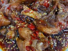 中辣辛辣猪蹄-贤花饭店(城阳店)