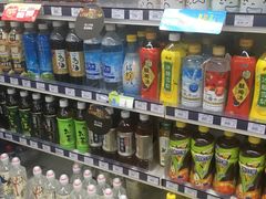 -全家便利店(洛川东路店)