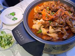 -徐记小怪兽肉蟹煲(中央大街店)