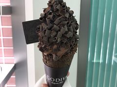 浓醇黑巧味软冰淇淋-GODIVA(海岸城店)