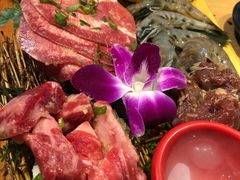甄选肉品礼拼-黑牛の場(兴隆大奥莱店)