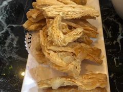 炸腐竹-潮汕美牛肉丸火锅店(天宁寺店)