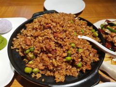 牛肝菌云腿炒饭-隔壁老王·家常云南菜(花巷店)