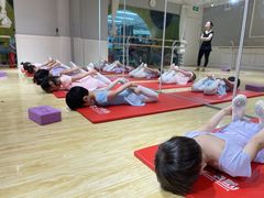 -炫艺舞蹈培训中心(枫尚奥特莱斯店)