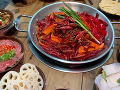 -老街·稳拈老火锅(海椒市店)