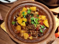 -有红鸡毛店·川菜(建设路店)