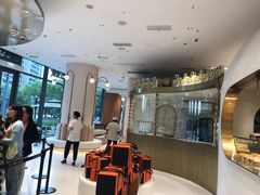-Yearn Tours妍图(昆山万象汇店)