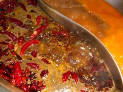 -潮火锅·麻辣牛肉火锅(观音桥方圆·LIVE店)