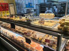 -鲍师傅糕点(江苏路店)
