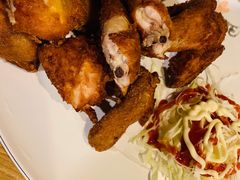 -BHC炸鸡(明洞总店)