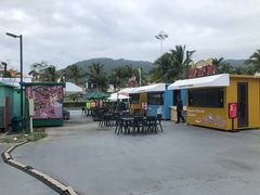 -亚龙湾中心广场