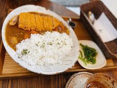 咖喱炸猪排堤坝饭-Ginko银子(青龙街店)