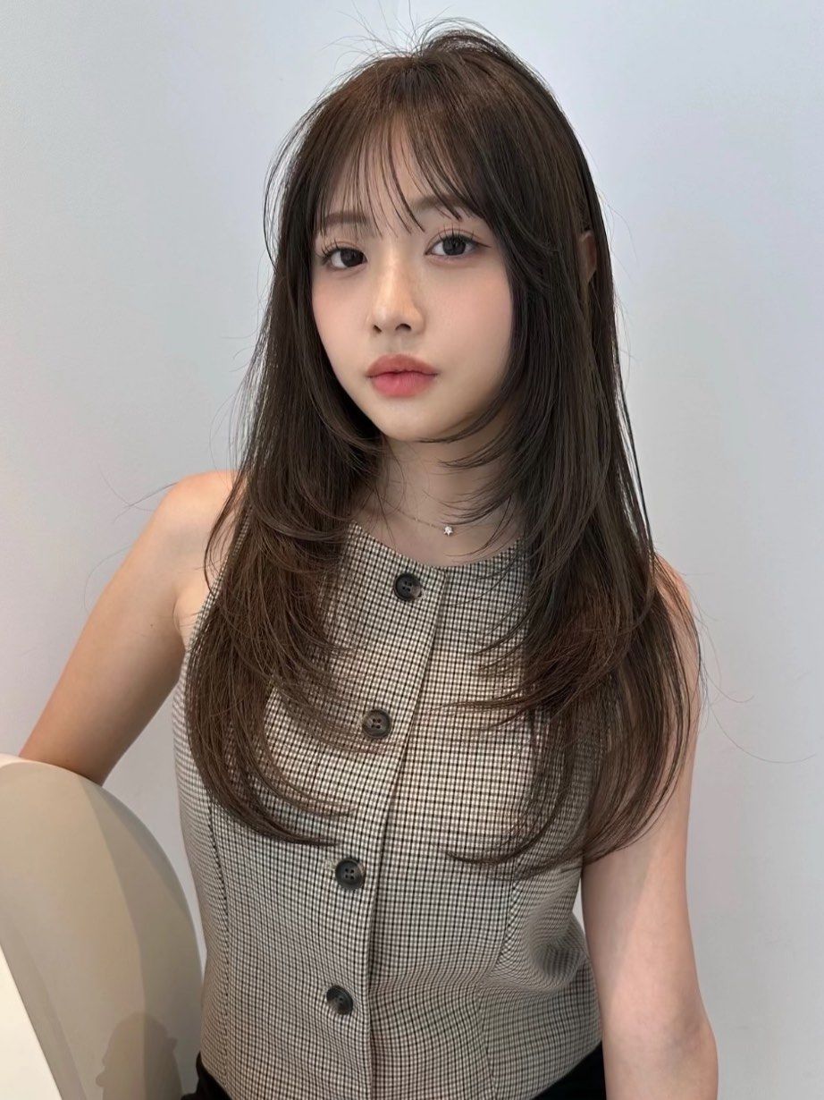 长发边缘层次发型