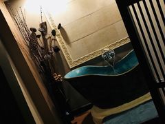 -迪瓦娜按摩和水疗中心