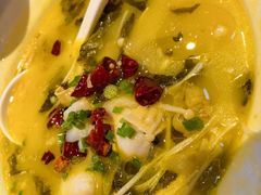 -渝是乎酸菜鱼·川渝小炒(新世界百货望京店)