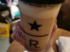 -星巴克臻选(世茂广场店)
