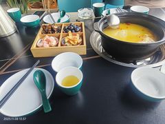 -野菌皇海景野生菌火锅(滨海大道店)