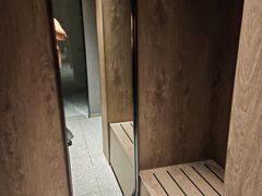 -上海虹桥中心爱琴海亚朵S酒店