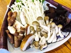 -毛辣果·贵州红酸汤牛肉火锅(西单店)
