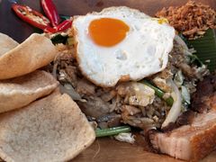 印尼式炒飯-Naughty Nuri’s Phuket