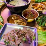 韩国街深夜大排档 360°环绕的海鲜呼啦圈🦐🦞🦀