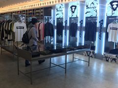 -AAPE BY A BATHING APE(时代广场店)