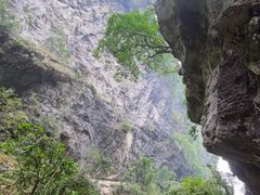 -龙水峡地缝景区