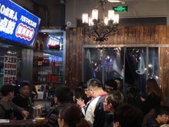 大堂-巴四老城区炭火蛙锅(张江店)