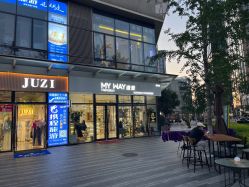 -MY WAY SALON